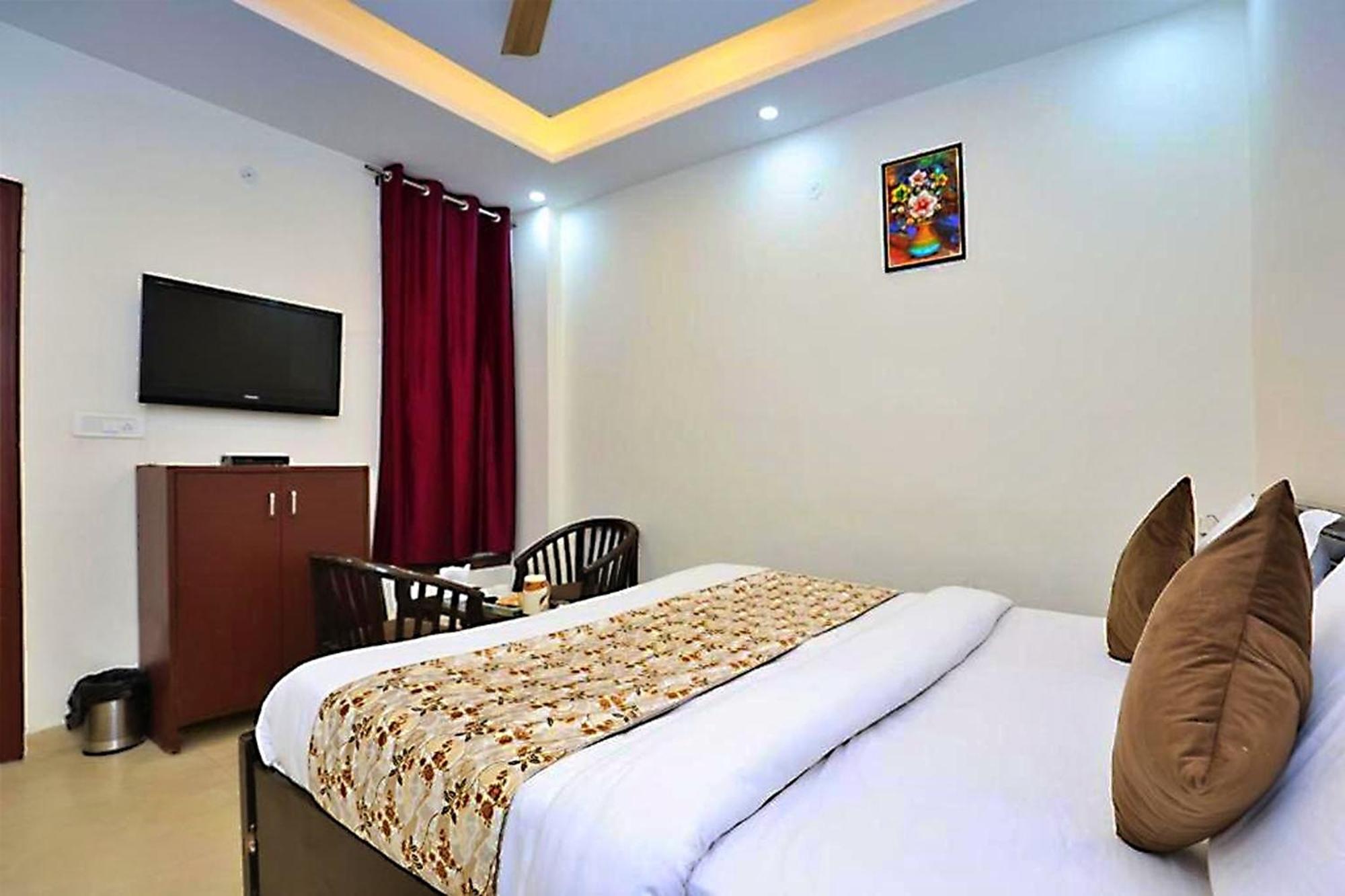 Hotel Sunlight Inn 뉴델리 외부 사진